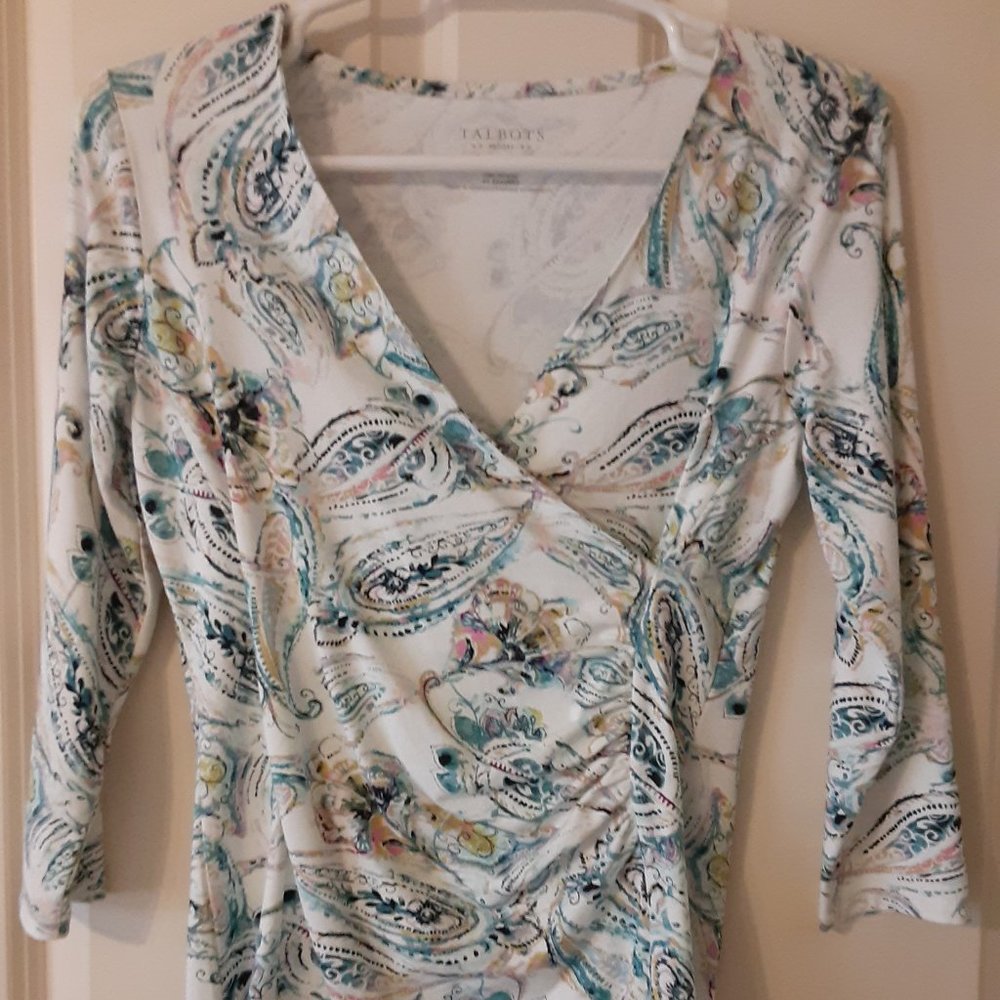 Women's pullover top